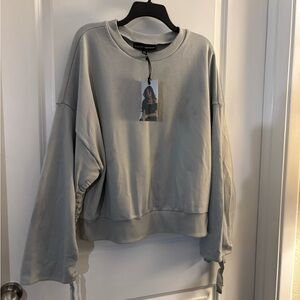 Ashley Graham Relaxed Crewneck Sweatshirt in Light Gray Sz XL NWT